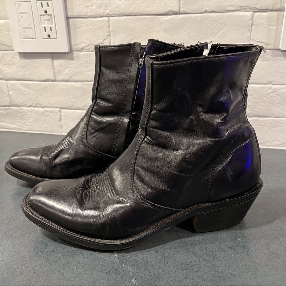Laredo M8EE / W10W black leather low cowboy boots